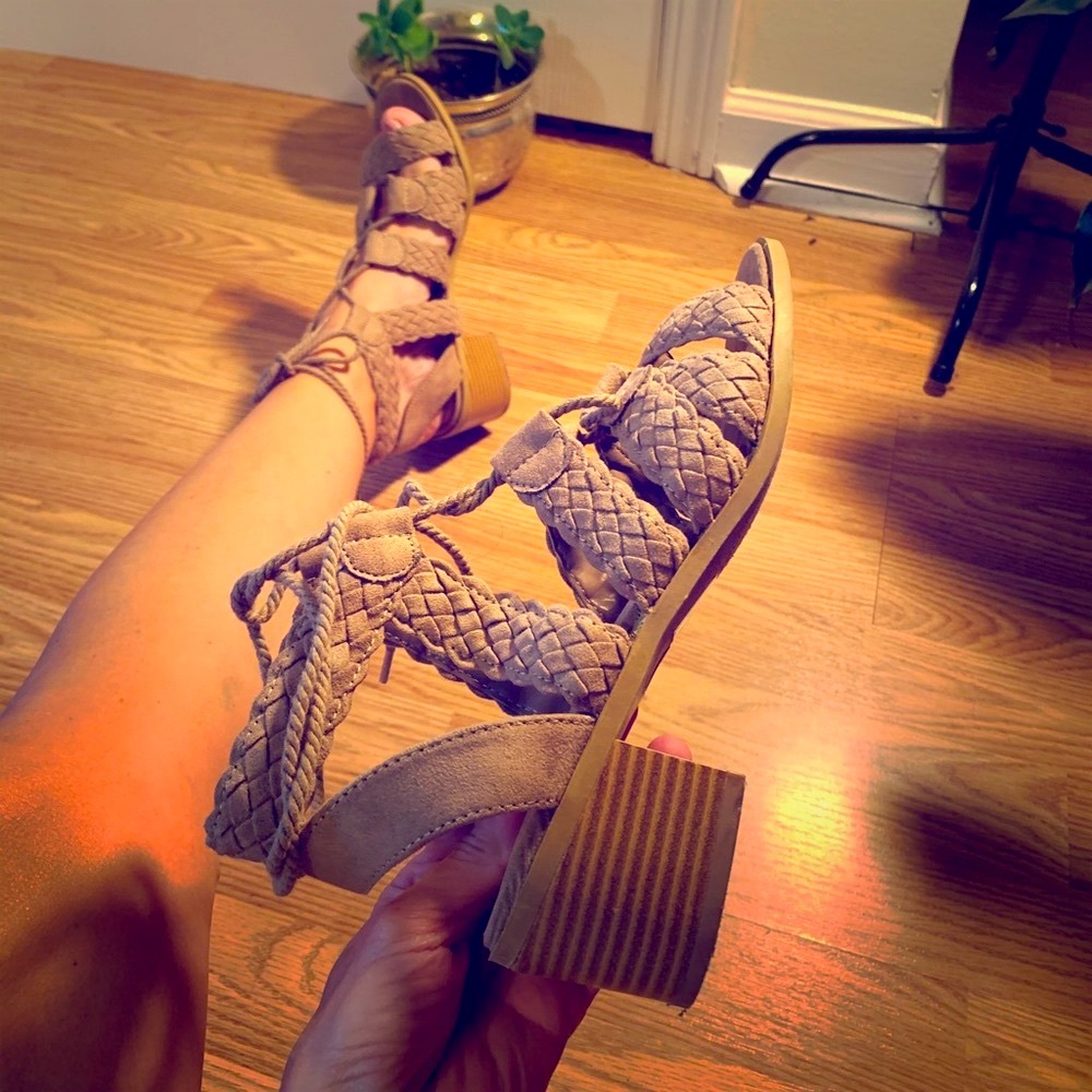 Strapped taupe sandals Route 66 solid heel 2 ties great shape